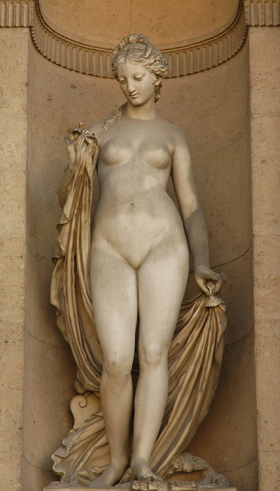 Louvre_Cour_Carree_Allasseur_Leucothoe.jpg